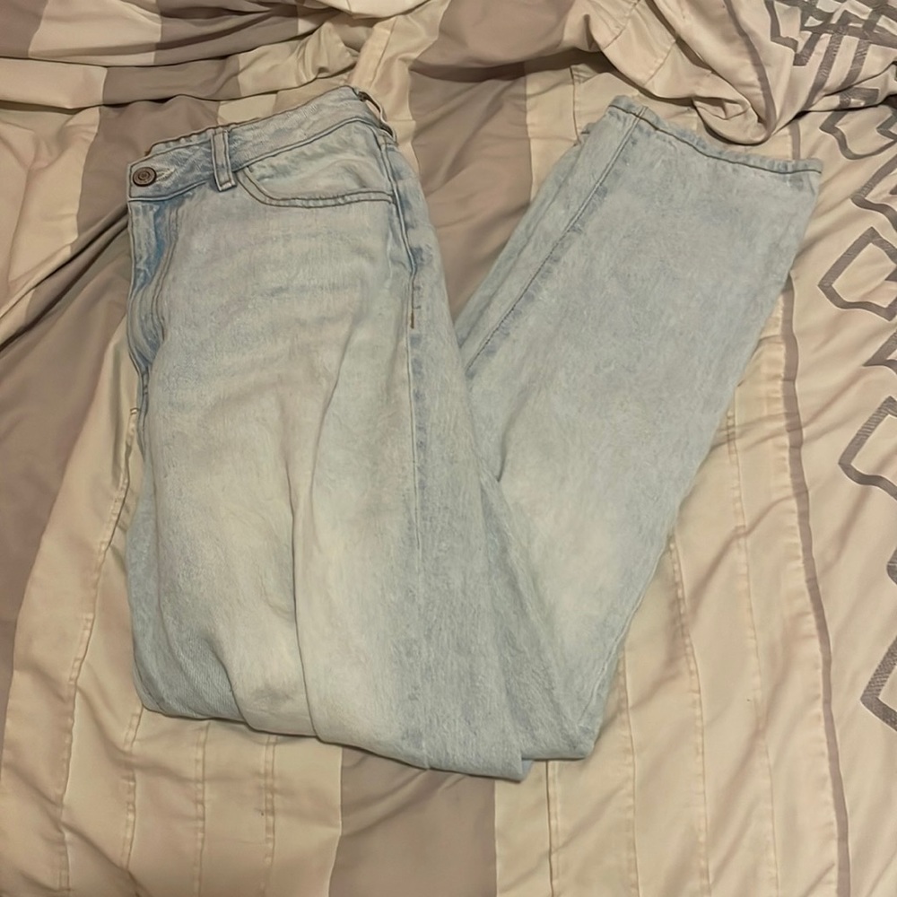 light blue washed mom jeans